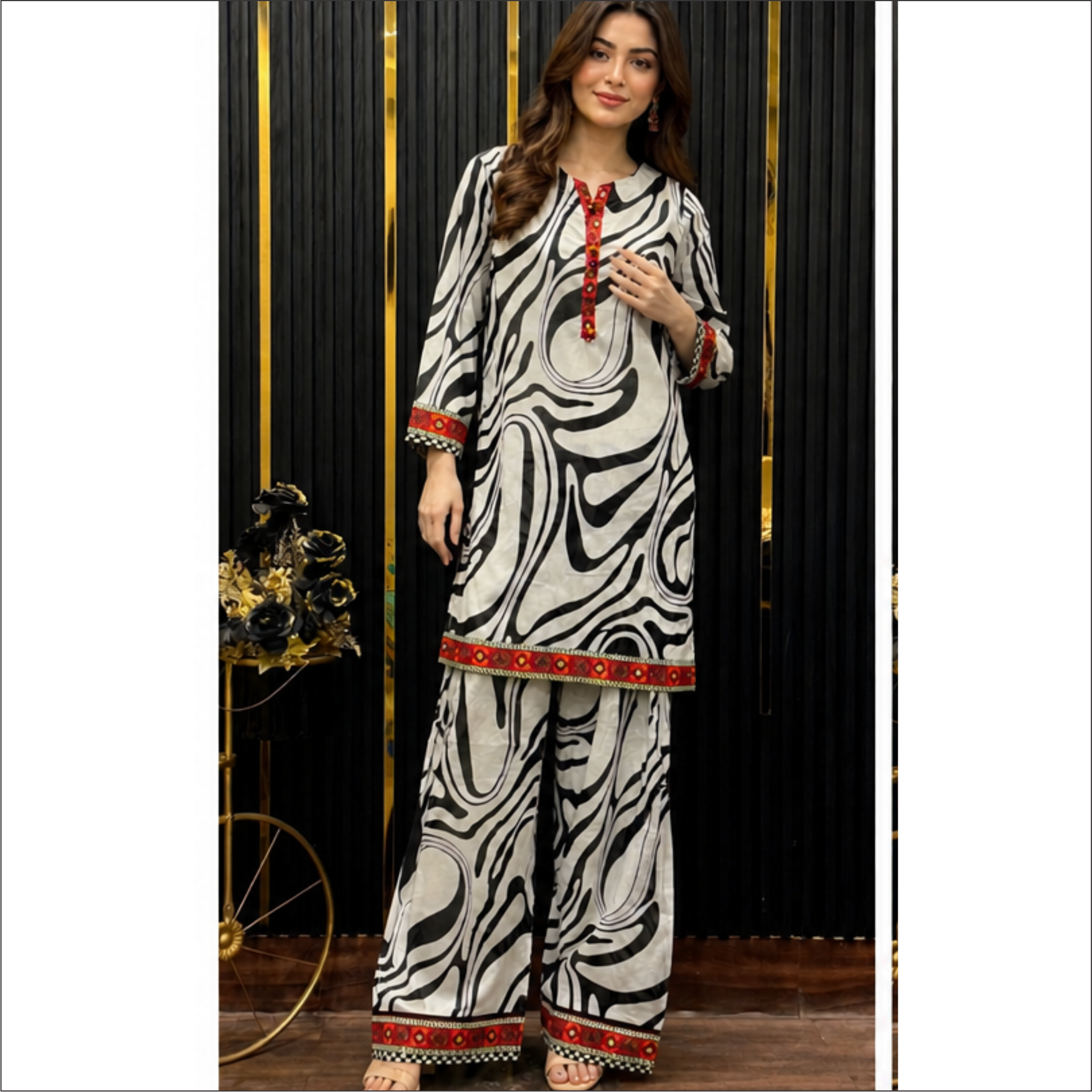 Monochrome Abstract Co-Ord Set – Bold Modern Elegance